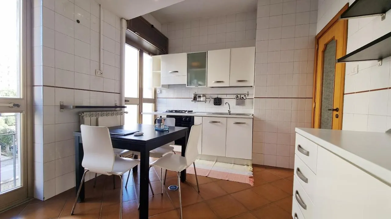 Apartamento Casa Omar al Vomero Nápoles Italia