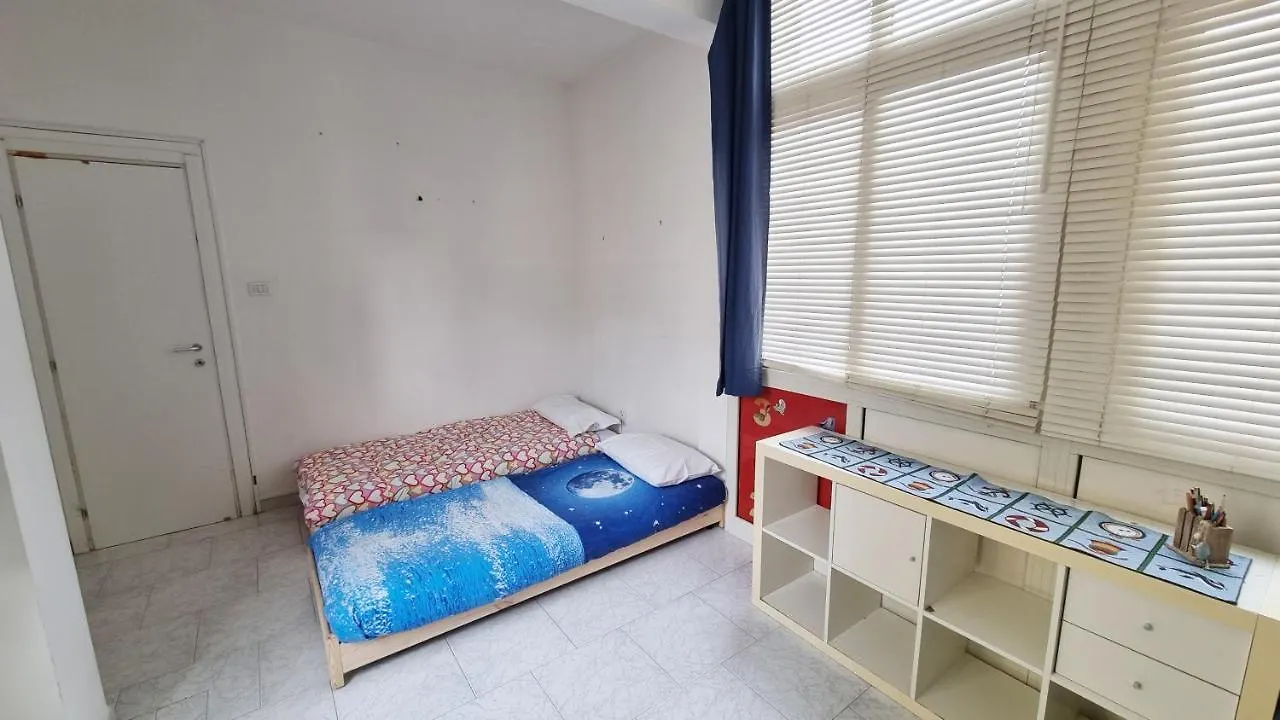 Apartamento Casa Omar al Vomero Nápoles Italia